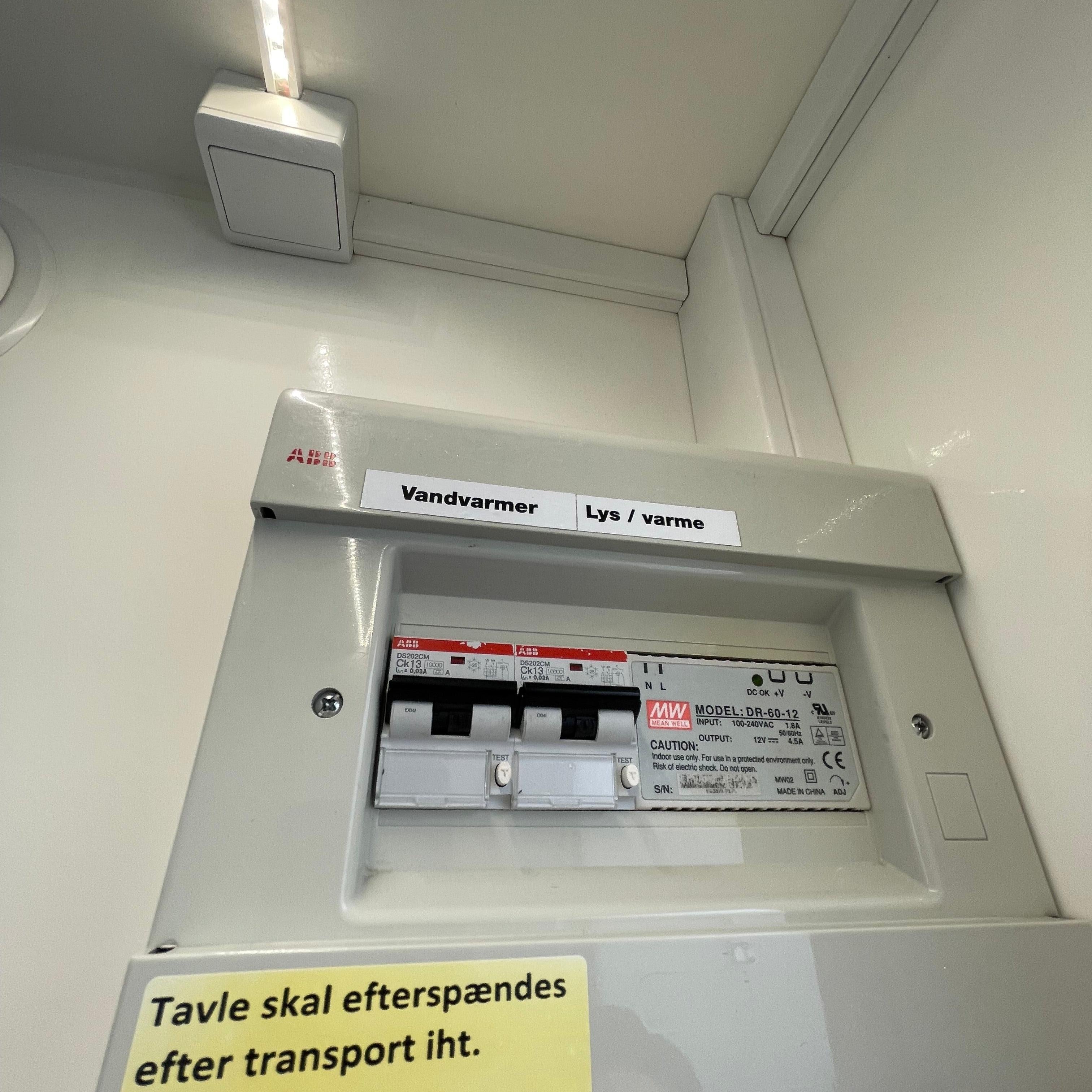 Aðstöðuvagn 4 manna (skrifstofu- og starfsmannavagn) – Scanvogn Type 320