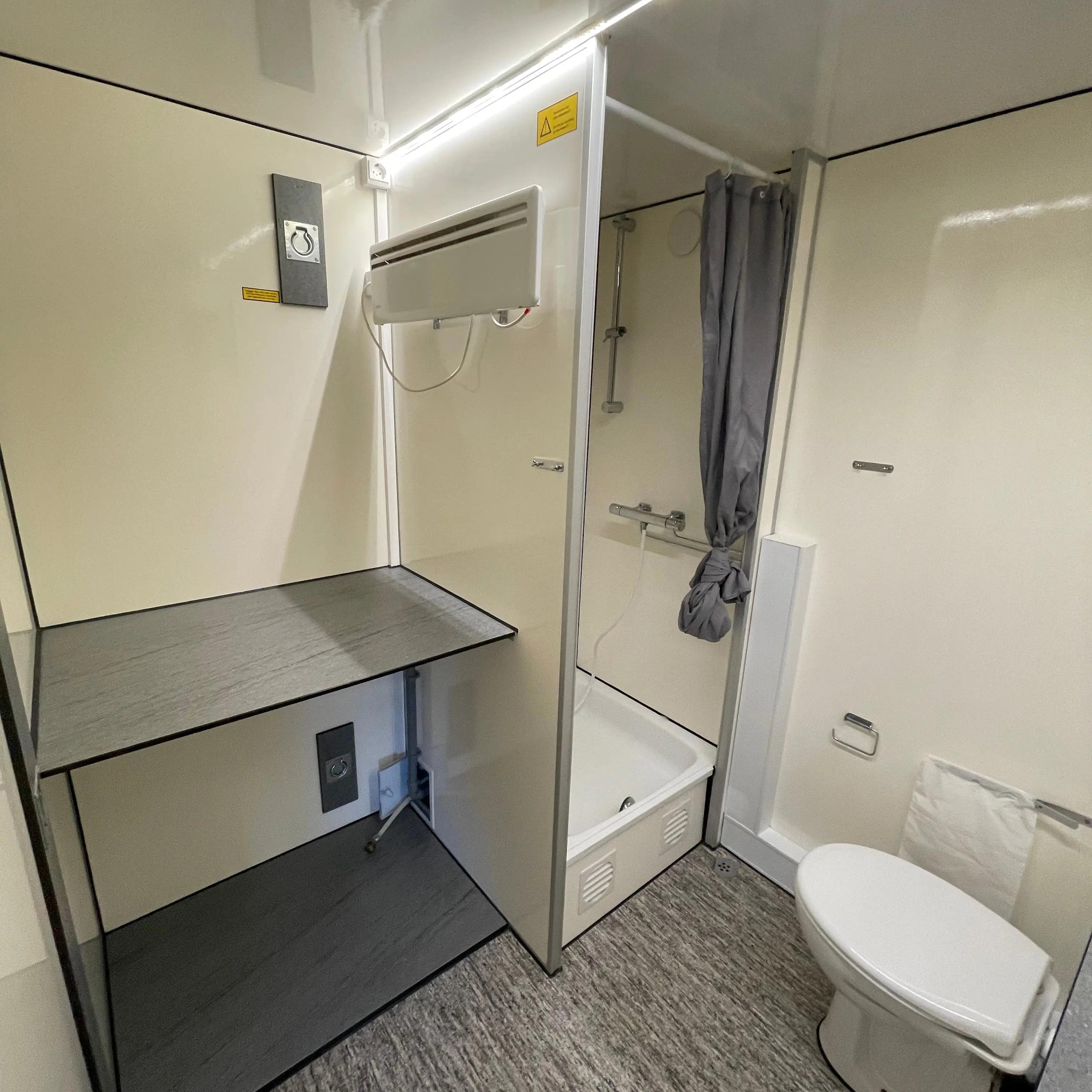 Salernis- og baðvagn 240 – með kvarnsalerni